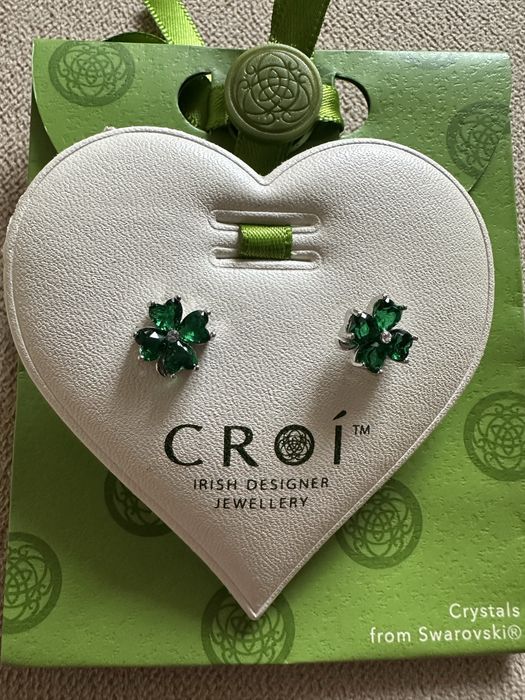 Біжутерія Croi  символ Ірландії  камінчики сваровські,середки гвоздики