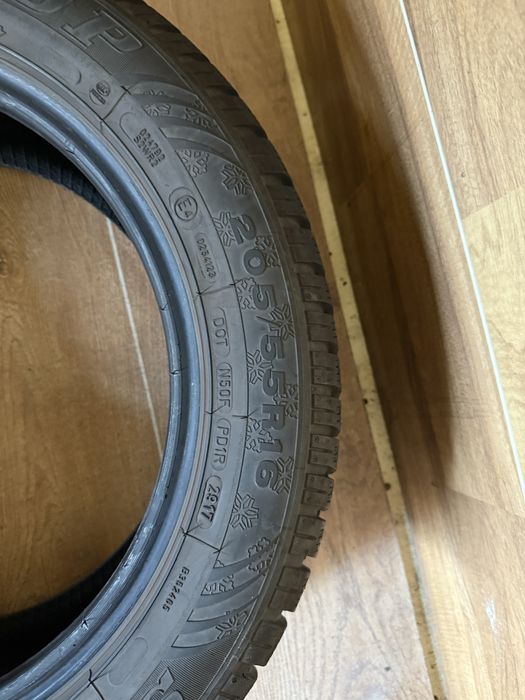 Шини зимові Dunlop R16 205/55 4шт-6мм