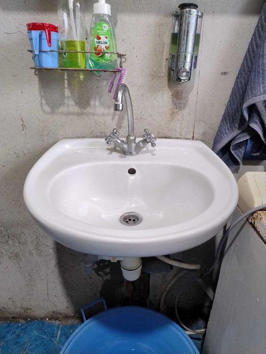 Продаю ванну, умивальник
