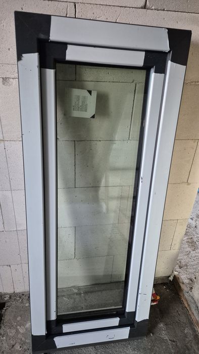 Okno nowe 68x140 trzyszybowe antracyt