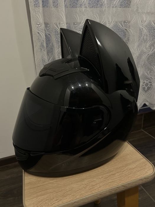 Продам шолом з вушками