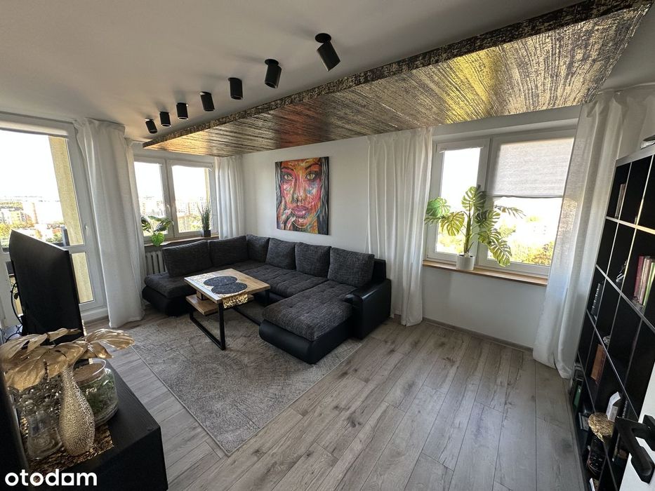 Panorama Wrocławia! 54 M² | 13. Piętro | 2 Garderoby | Balkon