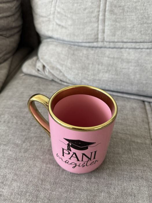 Nowy Kubek Pani magister z gratulacjami