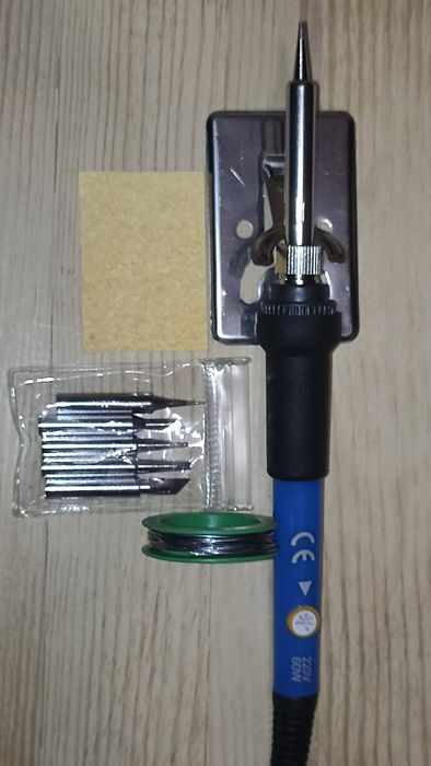 Набір для паяння. 9 одиниць. Паяльник.