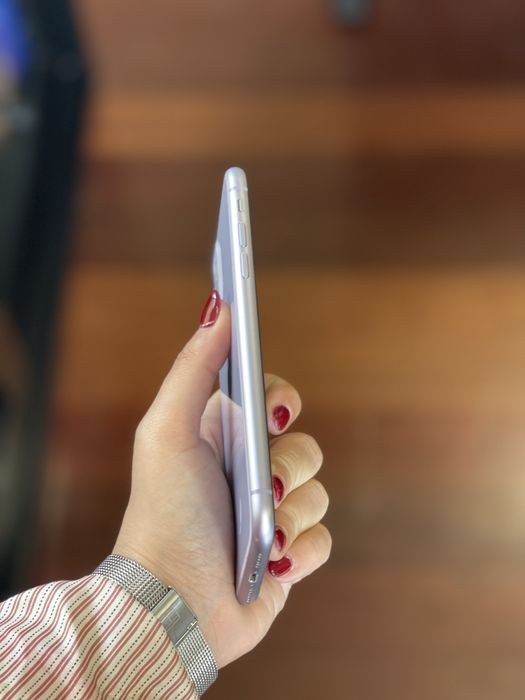 iPhone 11 Roxo- 128 GB