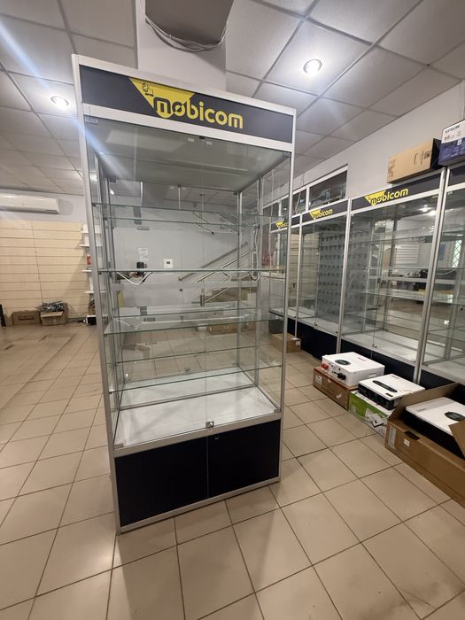 Продам вітріни алюмінієіві із дзеркалом