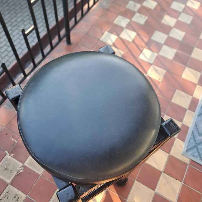 Stołek barowy 76 cm drewno czarny