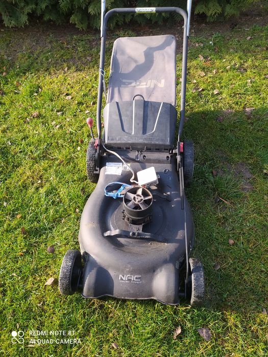 Dmuchawa do sprzątania liści NAC