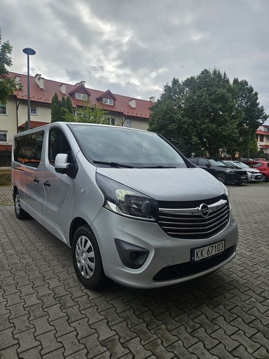 Wynajem busów Kaspi-Bus Bełchatów