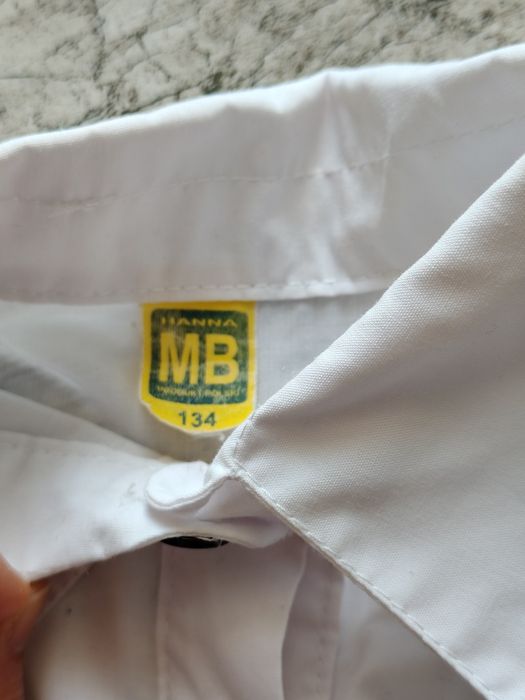 Biała bluzka 134