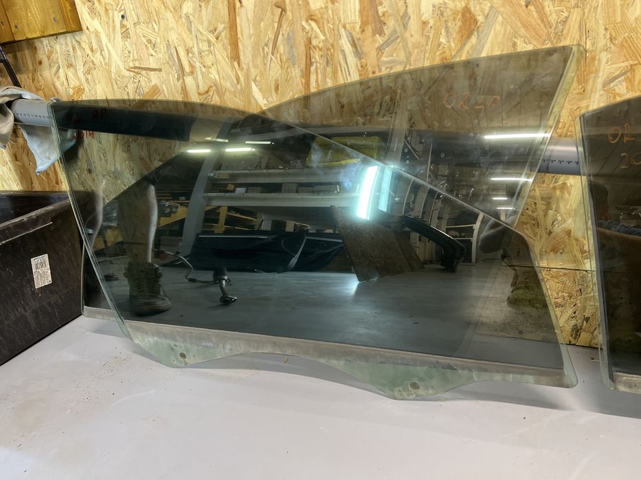 Скло вікно Октавія А7 a7