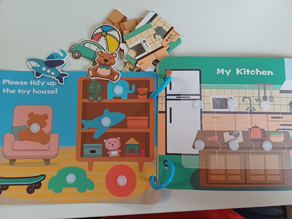 Busy book #3 — Edukacyjna książeczka na rzepy