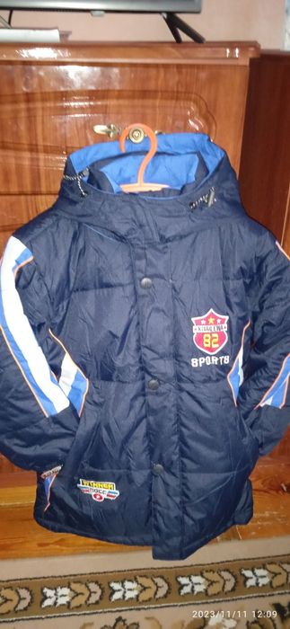 Дитяча зимова курточка нова