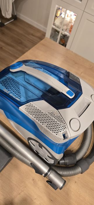 Mocny odkurzacz bezworkowy THOMAS Aqua  o mocy 1700W