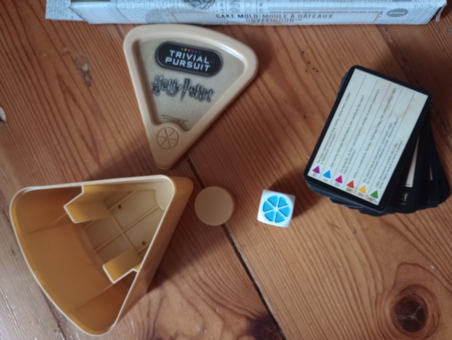 Gra Harry Potter po polsku + silikonowa forma do ciasta Harry Potter