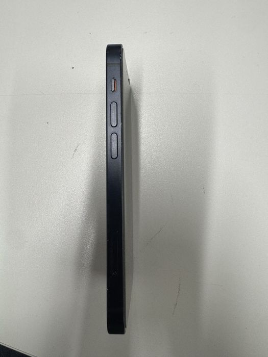Iphone 12 mini em bom estado