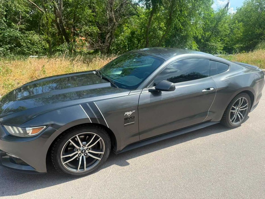 Ford Mustang / Форд Мустанг 2015 года, максимальная комплектация