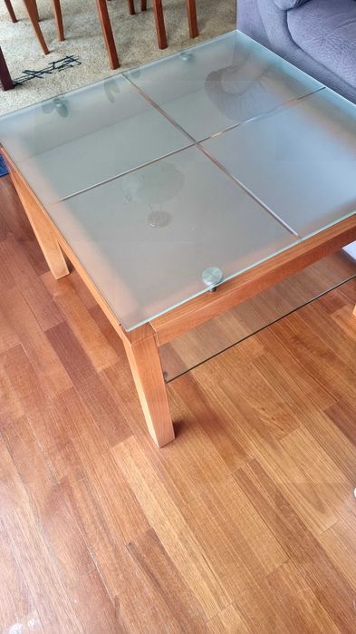 Mesa apoio vidro e cereheira