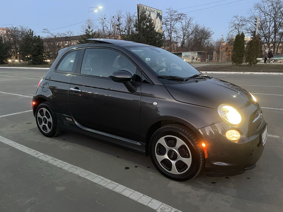 Fiat 500e 2016 Restyling максимально економічне авто в гарній комплектації