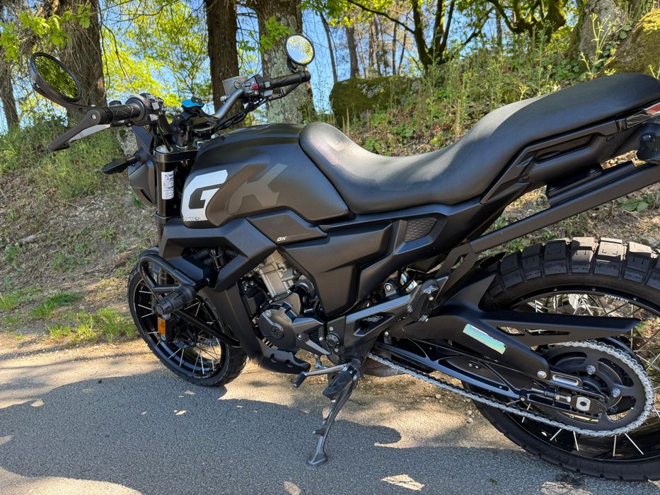 Zontes GK 125 — Excelente estado — Muito estimada