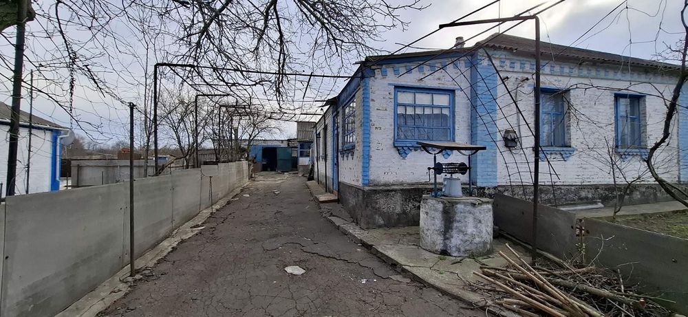 Продам будинок  м.Новоукраїнка