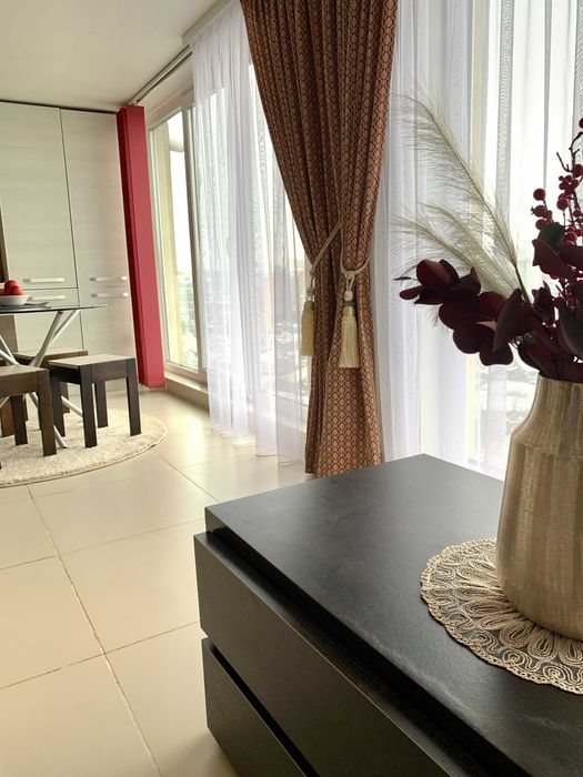 Центр. Власник. Студія. Гарний краєвид.