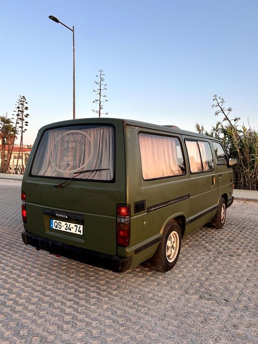 Toyota Hiace vlh51v 1987