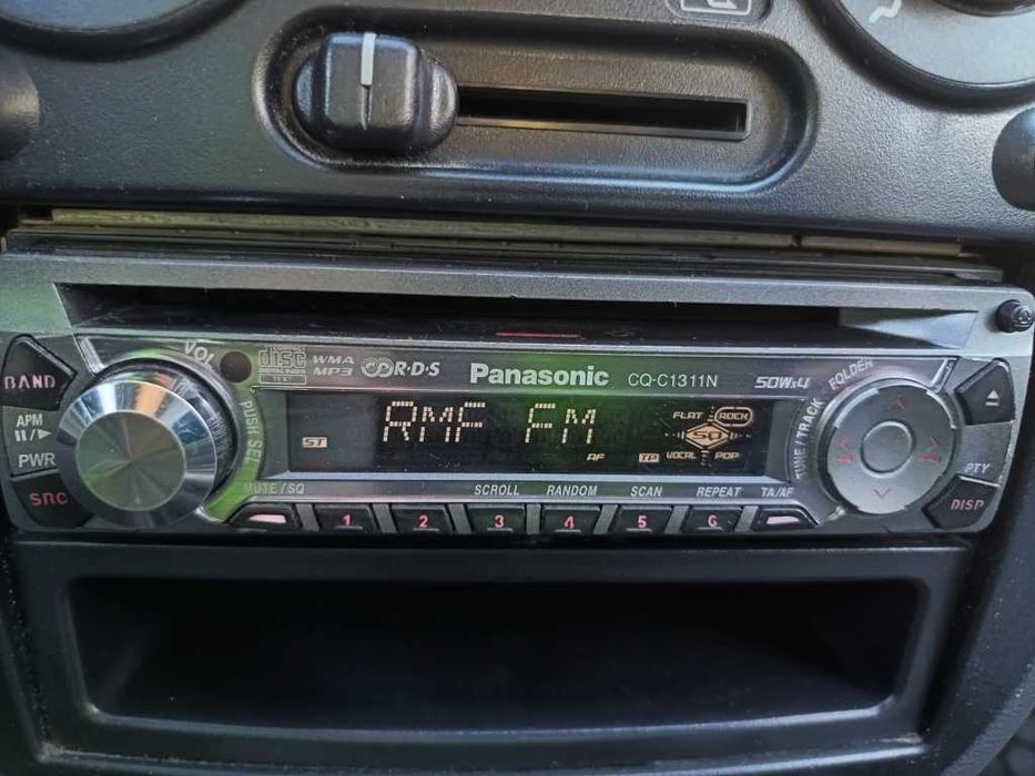 RadioCDText-MP3 Panasonic CQ-C1311N 4x50 Bass SQ Sub ID3-TAG iPod 2RCA