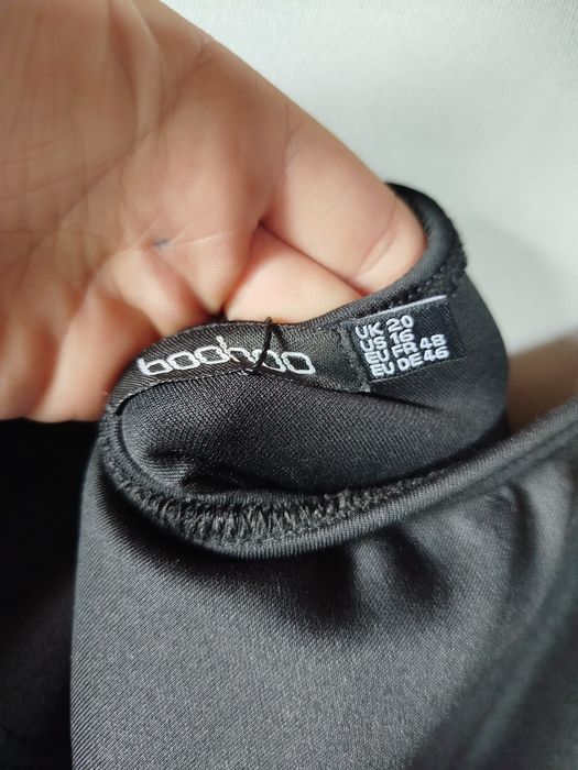 Nowa sukienka boohoo rozmiar 48