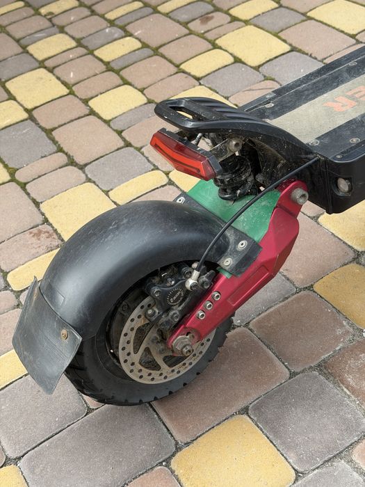 Продам электросамокат Crosser dominator