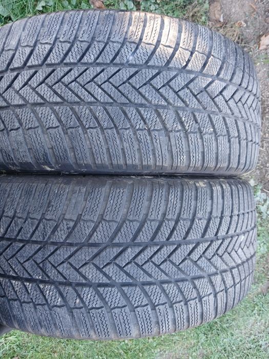 2 Opony zimowe 275/40r21 BRIDGESTONE 2023r 6mm