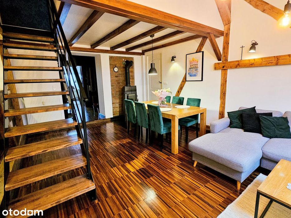95 m² Cieszyn/Ogrzewanie MPEC/Niski czynsz /Całe piętro/widok na góry