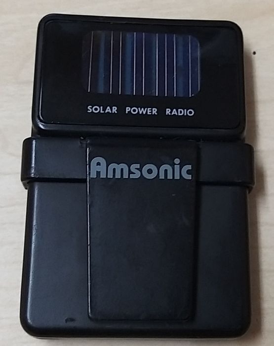 Mini Rádio Solar Portátil.