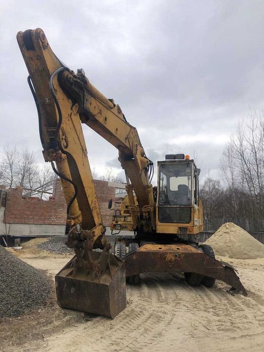 Продам ескаватор A912  liebherr хороший стан