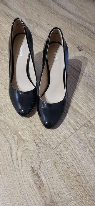 Czarne szpilki rozmiar 37