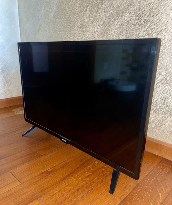 Телевізор PHILIPS  рідкокристалічний модель : 32PHS411212
