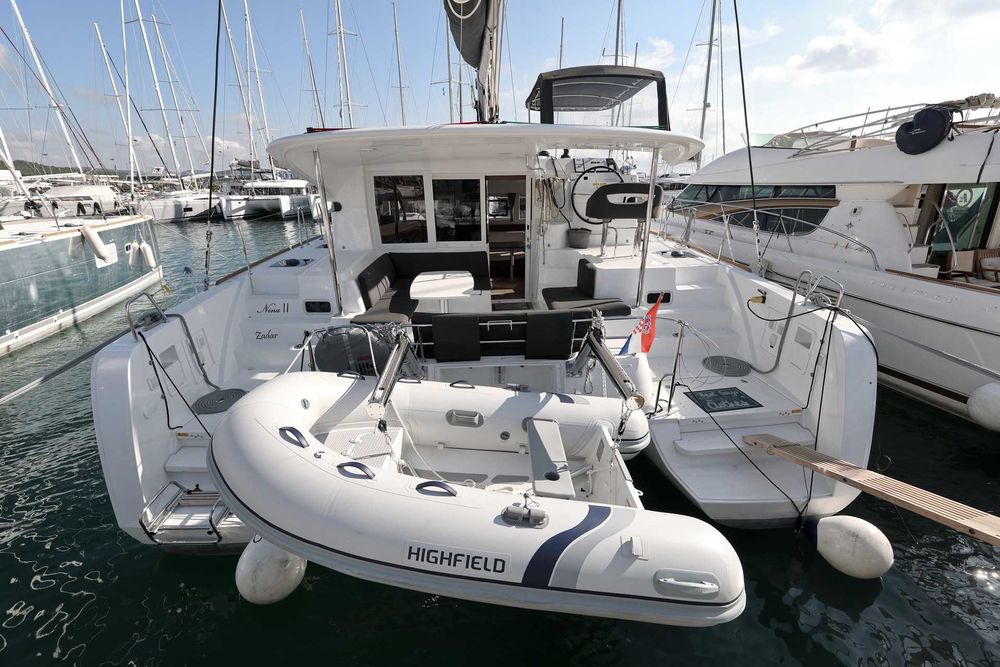 Katamaran morski LAGOON 40 2019