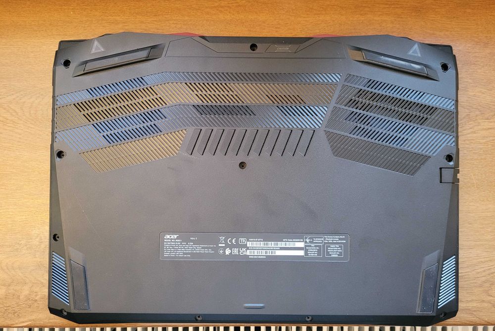 Laptop Acer Nitro 5 15,6" i5 11400H RTX3050Ti 16/512GB