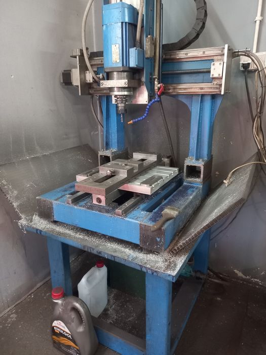 Frezarka do stalii CNC