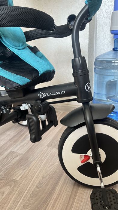 Дитячий велосипед з батьківською ручкою