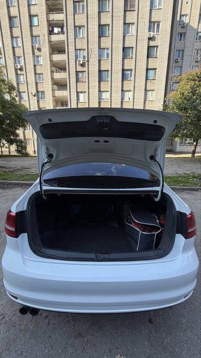 Volkswagen Jetta 6