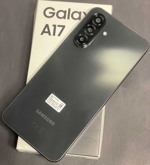 Smartfon SAMSUNG Galaxy A17 5G 4/128GB 6.7" 90Hz Czarny SM-A176