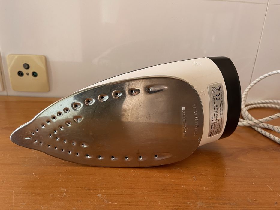 Ferro de engomar Rowenta effective