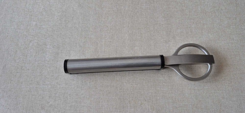 Estojo de tesoura e faca corta papel em aço inox marca SOLIGEM