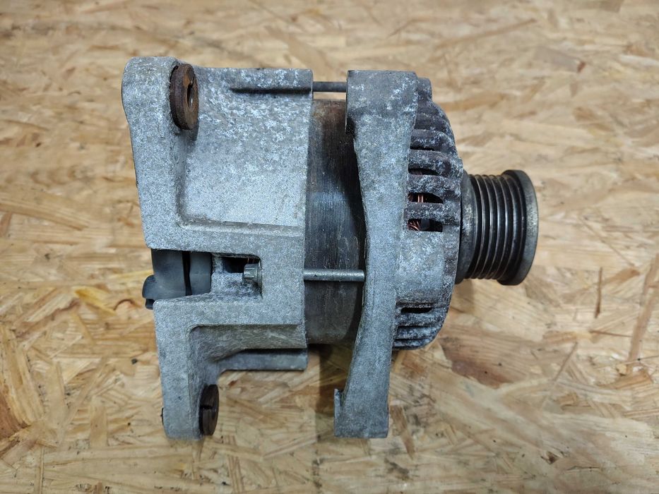 Alternator Opel Astra J 1,6 benzyna Opel Insignia A 1,6 benzyna Oryginał 13500577 Sprawny