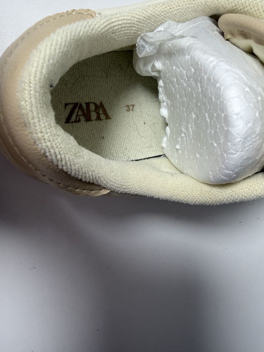 Кросівки ZARA у гарному стані