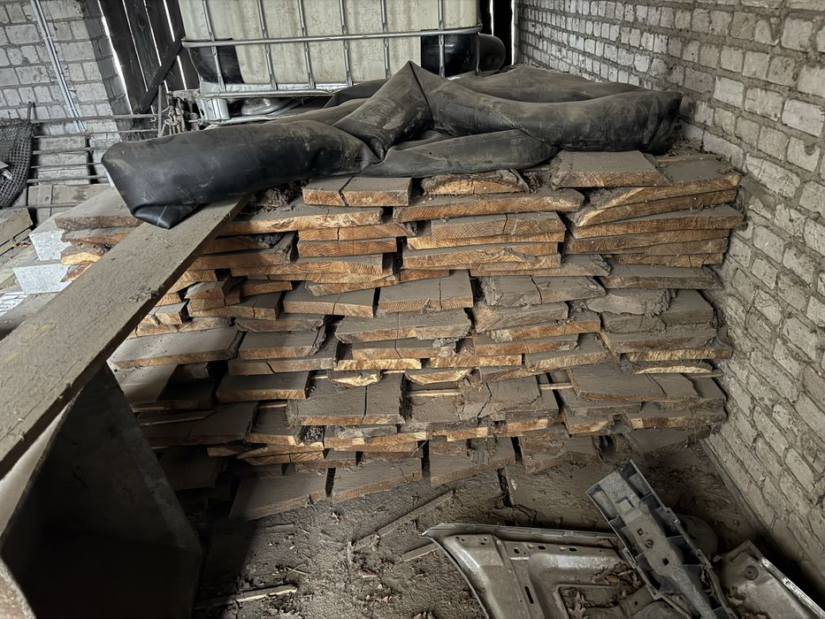 Deski dębowe tarcica bale