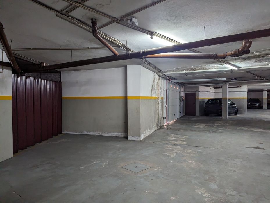 Lugar de Garagem Rua Oliva Teles, 1459 São Félix da Marinha