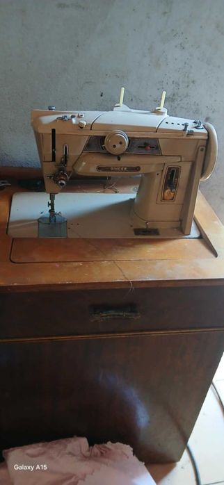 Maquina de costura singer