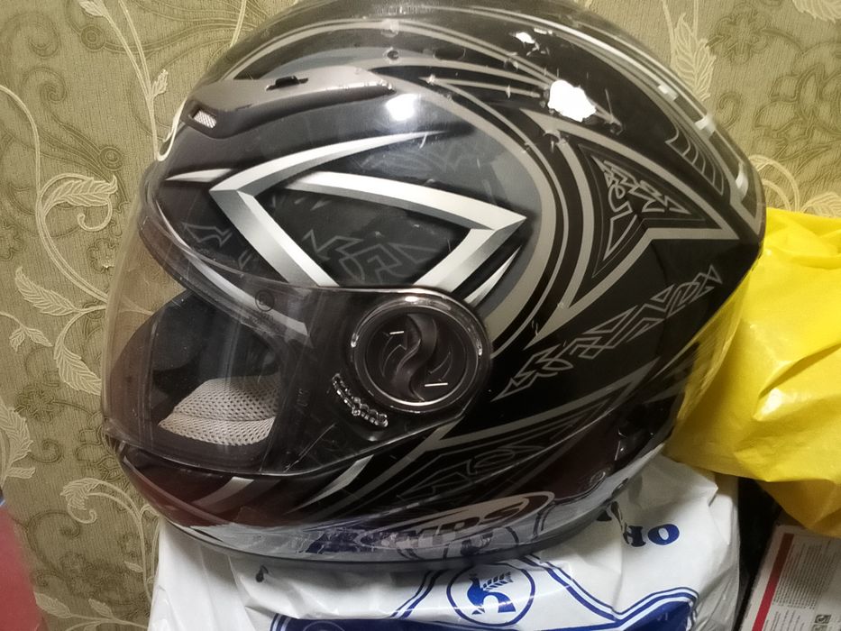 Продам мото шлем